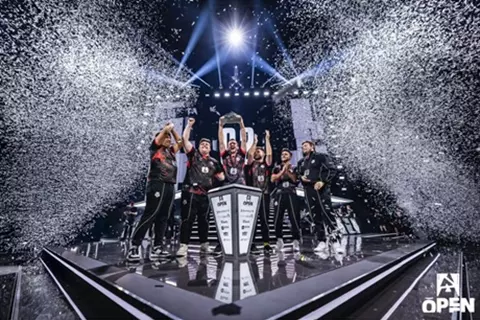 G2 esports يعود إلى القمة بلقب Blast Open London